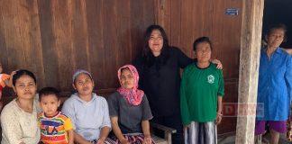 Berbagi Kebahagiaan, Erin Vinci Bagikan Sembako ke Masyarakat