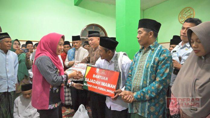 Bupati Tiwi Anggarkan Pemeliharaan Jalan di Desa Jingkang