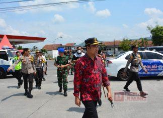 Bupati dan Wakil Bupati Banyumas Pantau Kesiapan Pos Pengamanan Lebaran 2023
