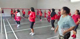 Dian Gelar Senam Bersama Paguyuban Senam Aerobik