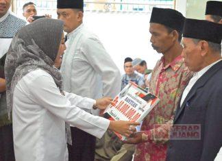 Dibutuhkan Warga Tlagayasa, Bupati Tiwi Bersedia Realisasi Gedung Pertemuan