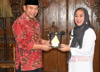 Kunjungi Banyumas, Bupati Tiwi Paparkan Keunggulan Paket Umrah via Bandara Soedirman