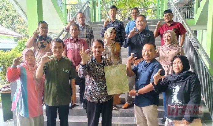 Kunker ke DLH Kota Cirebon, Haryanto Bicara Penataan dan Pengelolaan Sampah