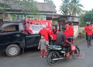 Ngabuburit Bu Nyai Dengan Bagikan Takjil di Patimuan