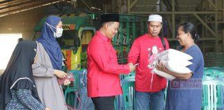 Peduli Masyarakat Ekonomi Lemah, Sudi Rustanto Bagikan Sembako