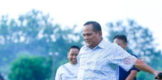 Riswadi Buka Turnamen Sepak Bola Kepala Desa Wuled Cup