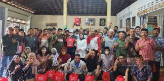 Suhartini Bagikan Bingkisan Lebaran Bagi Struktural PAC Gembong dan Cyber Juang