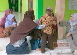 Tebar Kebaikan 10 Hari Terakhir Ramadan, Rosalina Santuni Anak Yatim