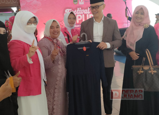Tour Ramadan, Hj. Juwek Juwita Pamerkan Produk Lokal di Bandung