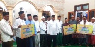Wabup Riswadi Salurkan Hibah untuk Masjid Darus Sa’adah