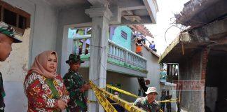 Mbak Peny Beri Bantuan untuk Korban Ledakan Mercon