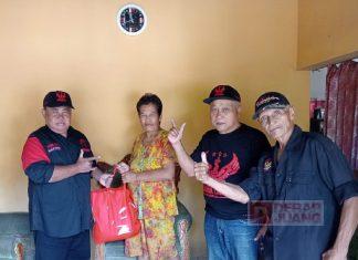 Yani Parwana Bagikan Sembako untuk Warga yang Membutuhkan
