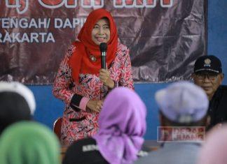 Kadarwati Gelar Sosialisasi Non Perda di Desa Pundung Sari