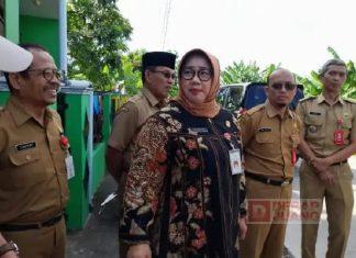 Mbak Yuni Himbau ASN Belanjakan THR di Pasar Tradisional