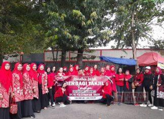 Depwan DPC Sragen Berbagi Takjil di Bulan Ramadan