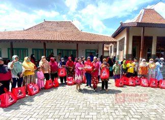 Sumanto Berikan Bantuan untuk Difabel dan Janda di Suruh