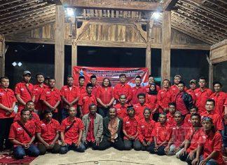 Intan Kurniasari Gelar Konsolidasi dengan Kader di Kaloran