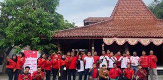 Wujudkan Harmonisasi di Ramadan, Kader Muda PDI Perjuangan Grobogan Bagikan Takjil