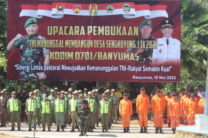 Bupati Husein Buka TMMD Tahap I di Desa Banjarpanepen