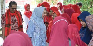 Bupati Tiwi Nostalgia Bareng Komunitas Tembang Kenangan Lestari