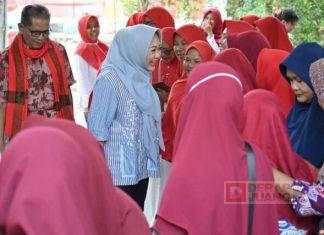 Bupati Tiwi Nostalgia Bareng Komunitas Tembang Kenangan Lestari