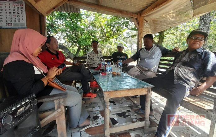 Eko Budi Santoso Dengarkan Aspirasi Melalui Warung Kopi