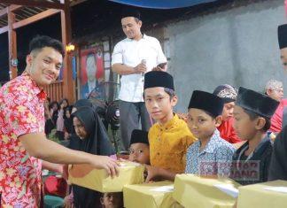 Gelar Wayang Kulit, Mas Bram Berikan Santunan Kepada Anak Yatim