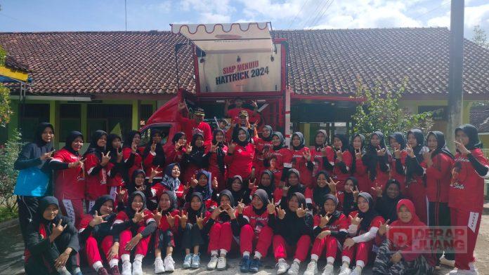 Masyarakat Desa Kemiri Senam Sicita Bareng Sri Ruwiyati