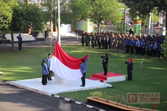 Mbak Etik Pimpin Upacara Peringatan Harkitnas ke-115 dan Ziarah di TMP Blora