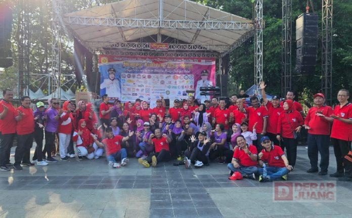 Melebur Bareng Buruh, Sri Sumarni Galakkan Senam Bersama