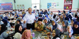 Ngesti Nugraha Makan Siang Bersama Buruh