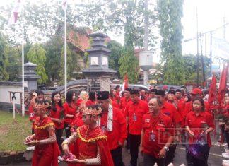 Tari Tradisional Semarakkan Pendaftaran Bacaleg PDI Perjuangan Kota Pekalongan
