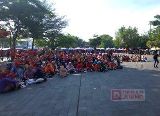 Rober Gandeng DPC KKI Gelar Parade dan Senam Berkebaya
