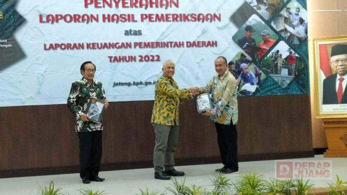 Sadewo Terima Penghargaan Predikat Opini WTP dari BPK Yang ke 12 Kali