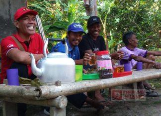 Selalu Bersama Warga, Sutarman Kerja Bakti di Desa Sikanco