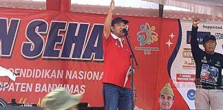 Semarakkan Hari Pendidikan, Bupati Husein Lepas Peserta Jalan Sehat