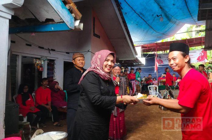 Sri Ruwiyati Ajak Masyarakat Dusun Krajan Pererat Tali Silaturahmi dan Tingkatkan Kegotong Royongan