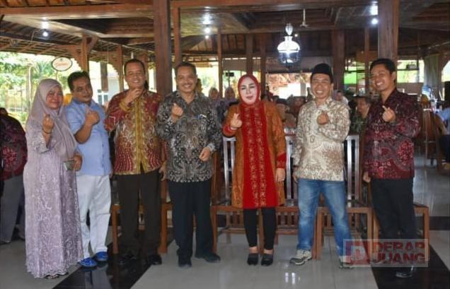 Sri Sumarni BUMDes Wujudkan Desa Mandiri Secara Ekonomi dan Berkelanjutan