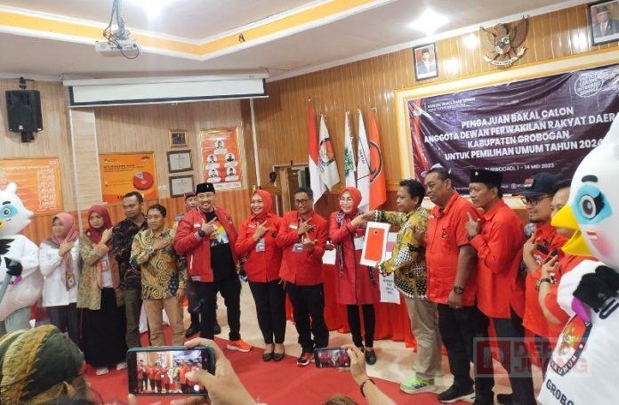 Sri Sumarni Pimpin Banteng Grobogan Daftarkan Bacaleg ke KPU