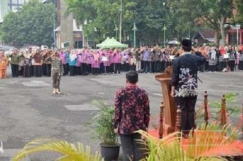 Suasana Syawalan, Bupati Husein Pimpin Apel Akbar Bersama ASN Banyumas