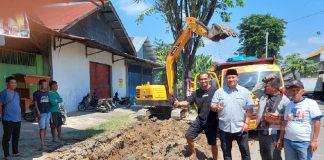 Tanggulangi Banjir, Heru Santosa Tinjau Perbaikan Saluran Air di Kelurahan Kuripan