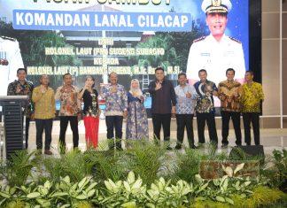 Taufik Nurhidayat Hadiri Malam Pisah Sambut Danlanal Cilacap
