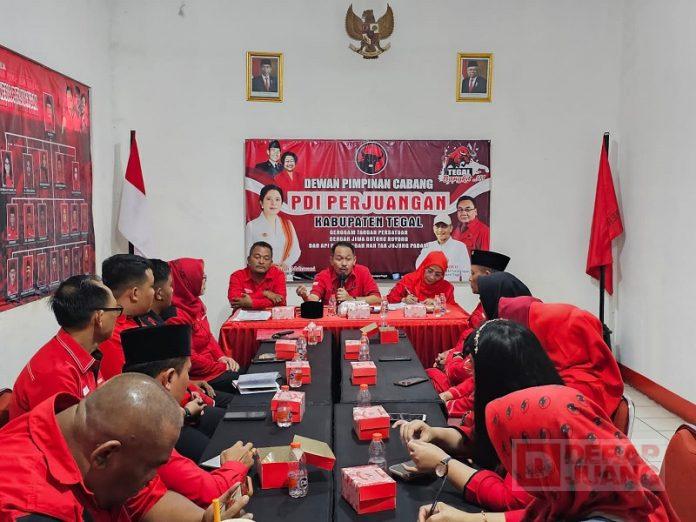 Rapat Konsolidasi Internal DPC PDI Perjuangan Kabupaten Tegal yang dipimpin Sofwan Dedy Ardyanto (SDA) membahas tiga poin penting untuk kemajuan DPC Partai. Rapat Konsolidasi Internal DPC PDI Perjuangan Kabupaten Tegal yang dipimpin Sofwan Dedy Ardyanto (SDA) membahas tiga poin penting untuk kemajuan DPC Partai.