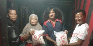 Turun ke Bawah, Sugeng Widodo Bagikan Beras untuk Ranting