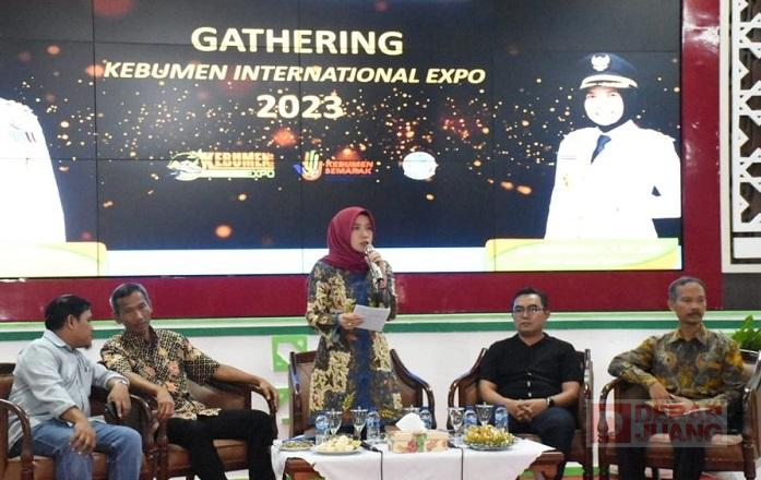 Ristawati hadiri gathering KIE 2023 Wabup Ristawati hadiri gathering KIE 2023.