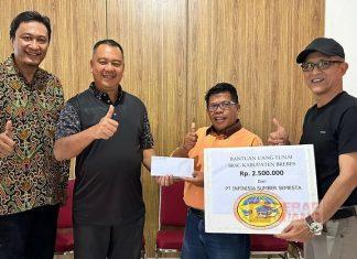 Salurkan Bantuan Sosial, Harris Turino: Ini Berangkat Dari Hati Nurani Salurkan Bantuan Sosial, Harris Turino: Ini Berangkat Dari Hati Nurani.