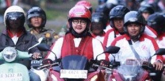 Mbak Yuni Kampanyekan Safety Riding Bersama Klub Motor