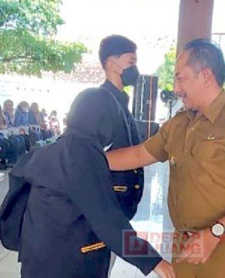 Rober Dorong Mahasiswa KKN Jalin Sinergitas dengan Warga