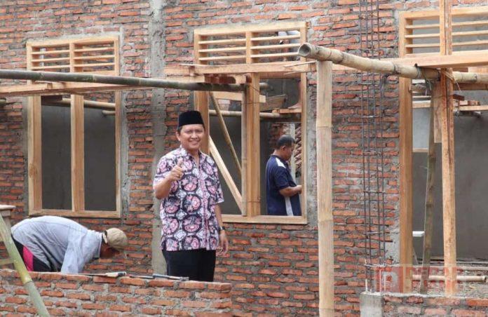 Bayu Cek Pembangunan Pos PAUD Larasati Dermaji