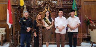 Bupati Husein Dukung Mesty Ikuti Pemilihan Putri Otonomi Indonesia 2023